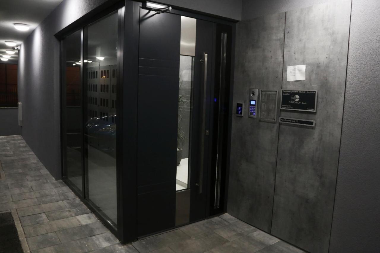 Apartman Natasa Sa Podzemnom Garazom Баня-Лука Экстерьер фото